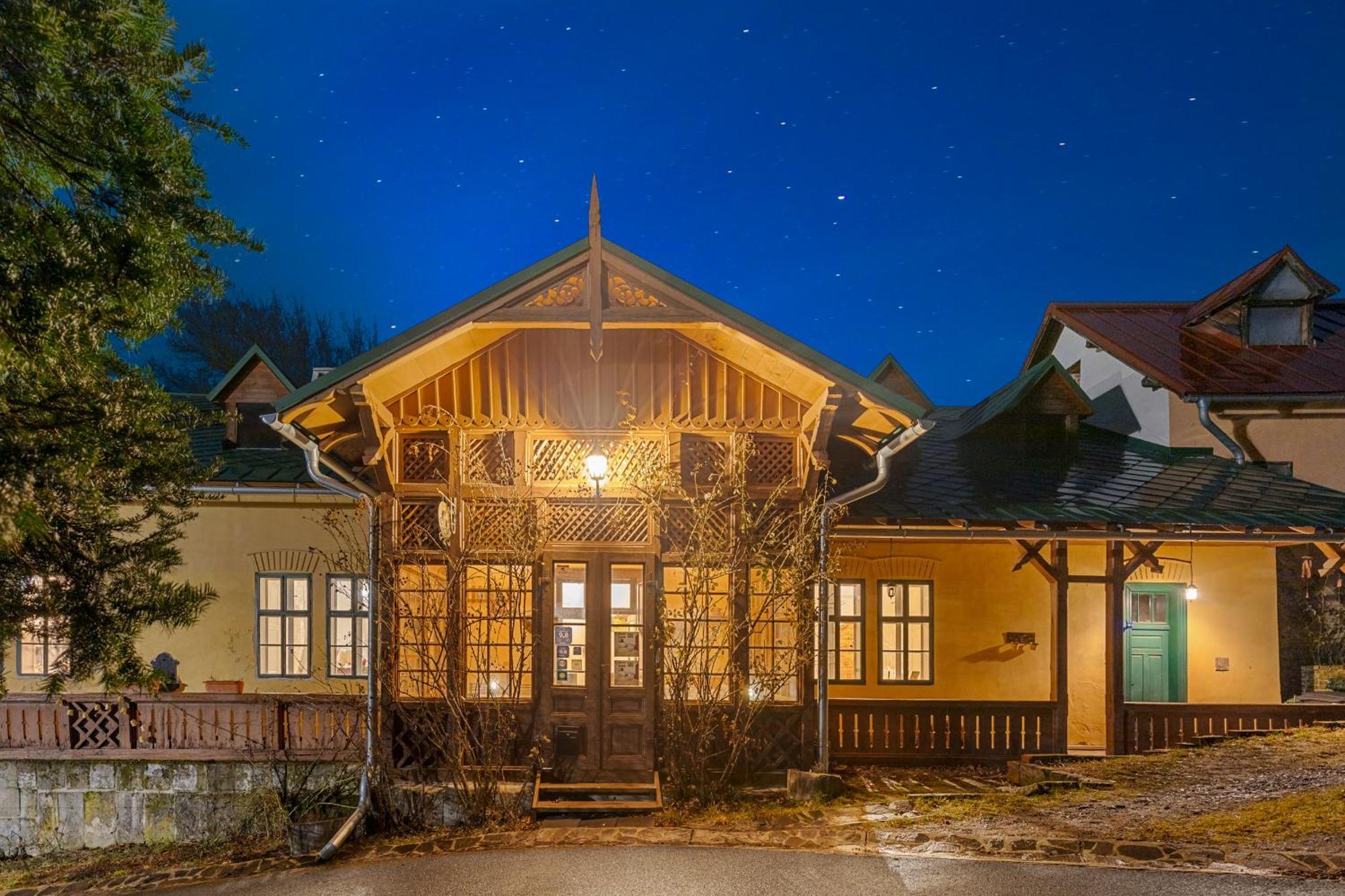 Sovi Dom- Historicke Apartmany Z 19 Storocia, 4Km Od Banskej Stiavnice Svätý Anton Buitenkant foto