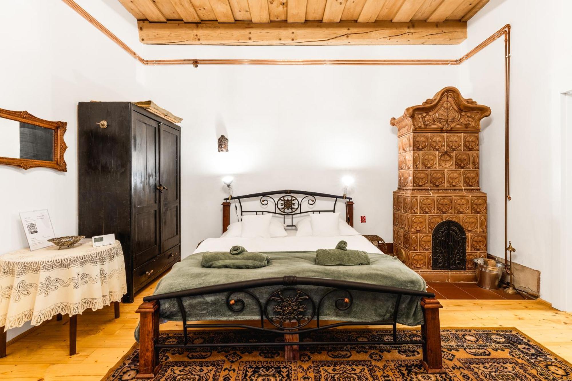 Sovi Dom- Historicke Apartmany Z 19 Storocia, 4Km Od Banskej Stiavnice Svätý Anton Buitenkant foto